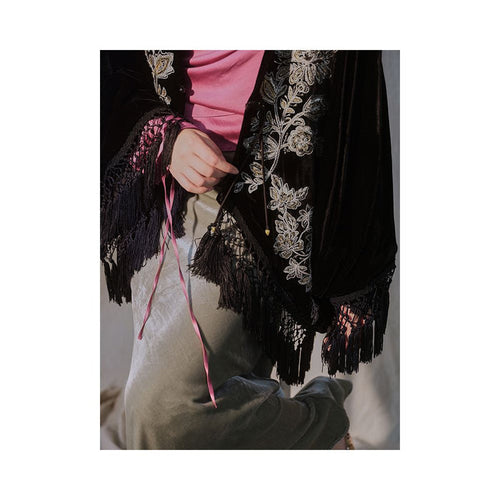 ASAYA5190 – Midnight Garden Embroidered Velvet Robe 🌙🖤