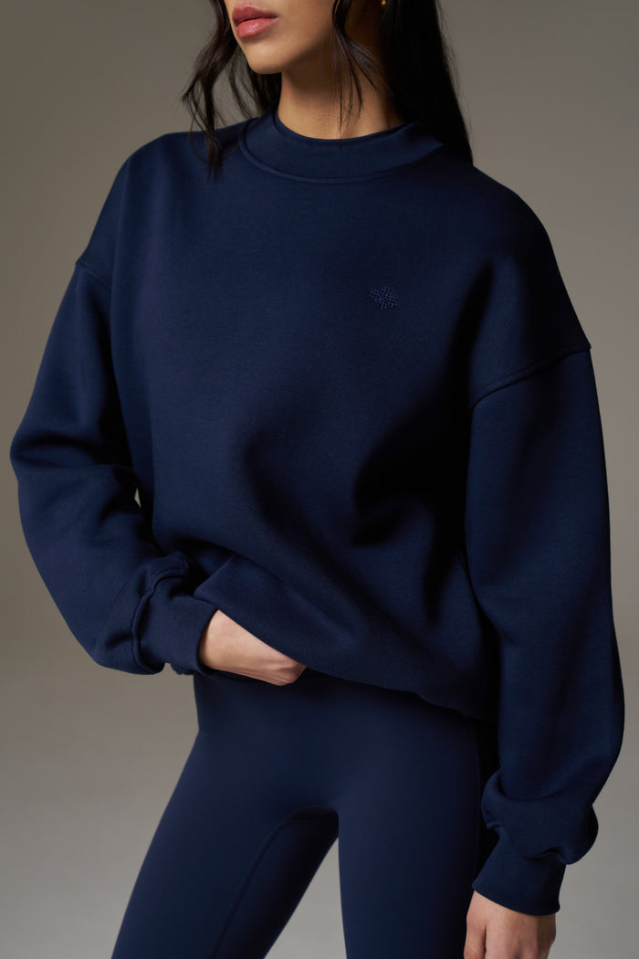EMBLEM EMBROIDERED SWEATSHIRT - NAVY