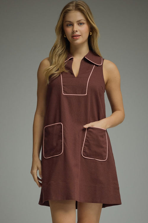 ENTRO Solid Sleeveless Mini Dress With Contrast Piping In Brown