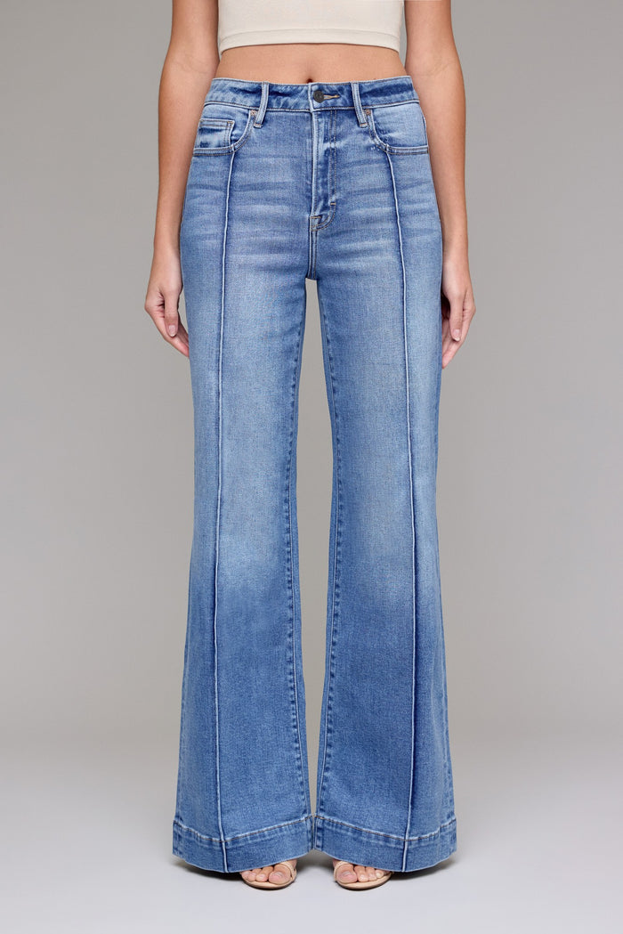 Hidden Jeans Happi comfort flare jeans in medium dark wash with pintuck detail