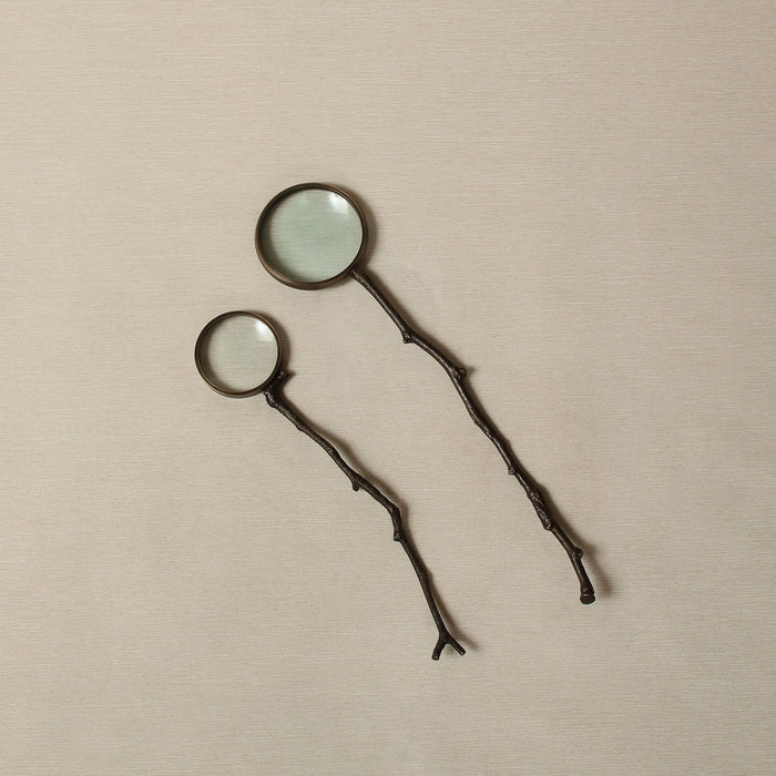 Large Kindling branch magnifying glass