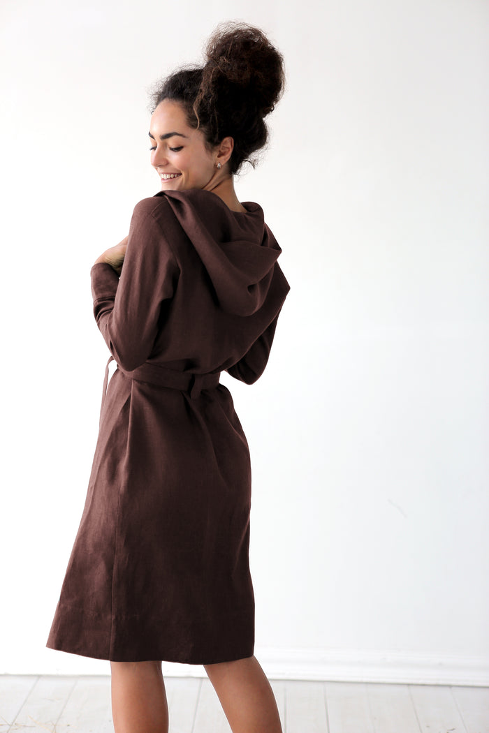 Linen Bathrobe CALLA with a hood in Brown