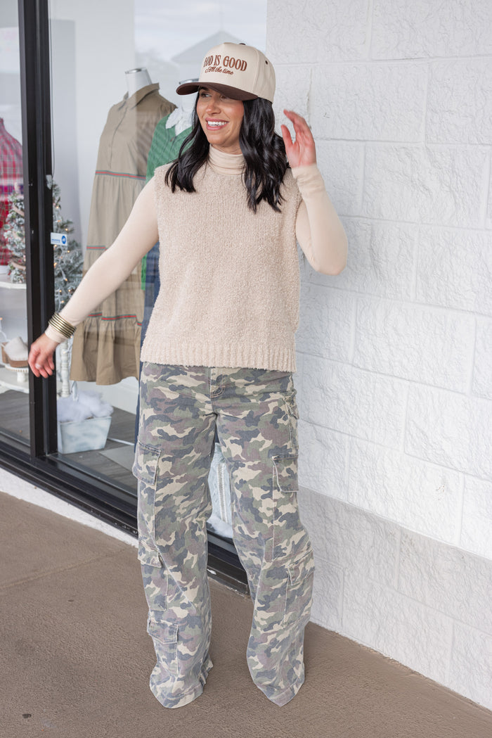 Hidden Jeans green camouflage wide leg denim cargo pants, trendy outfit inspiration