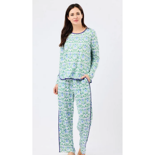 Mary Square Garland Tapestry Melody PJ Set