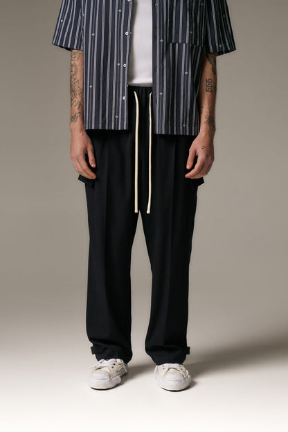 PLEATED WIDE LEG TROUSER - NAVY