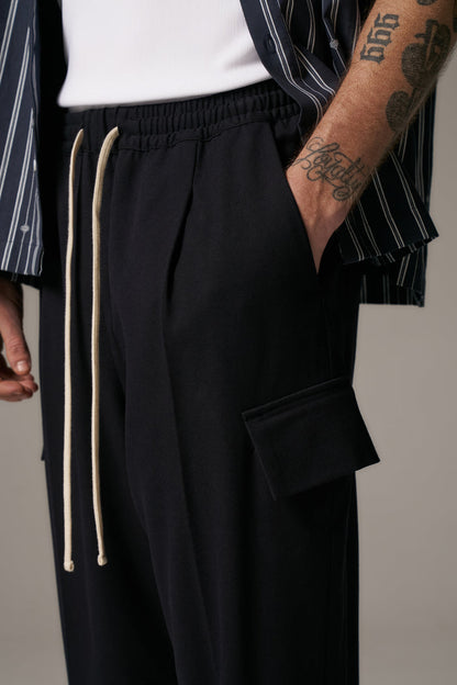 PLEATED WIDE LEG TROUSER - NAVY
