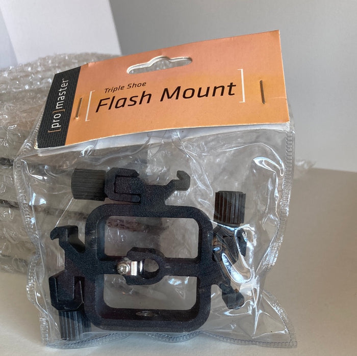 ProMaster triple shoe flash mount