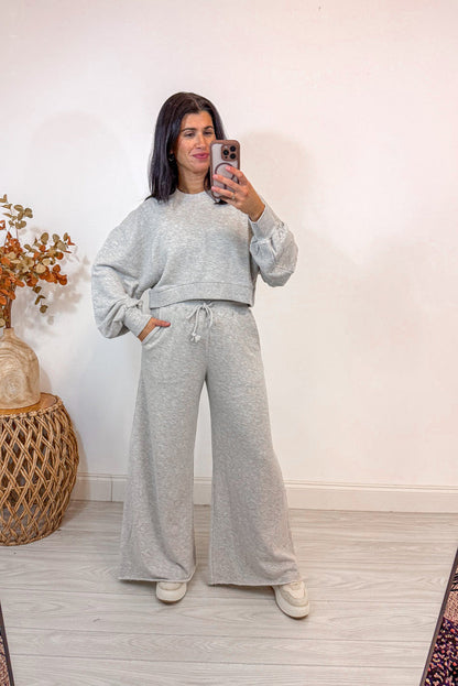cropped grey knit sweatshirt matching set