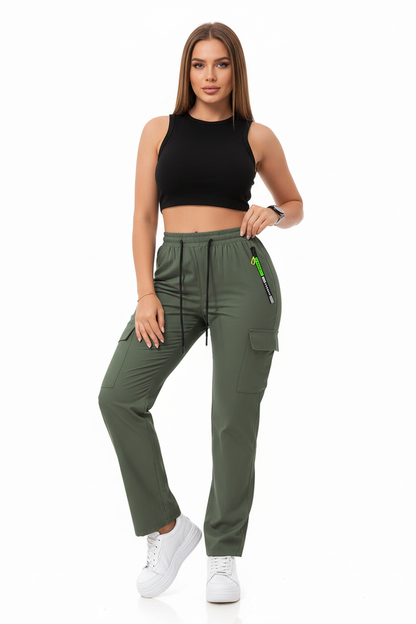 Street-style look with women's relaxed pocket pants made for off-duty outfits